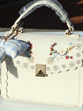 NWT ALDO Cream Floral Embellished Top-Handle Satchel